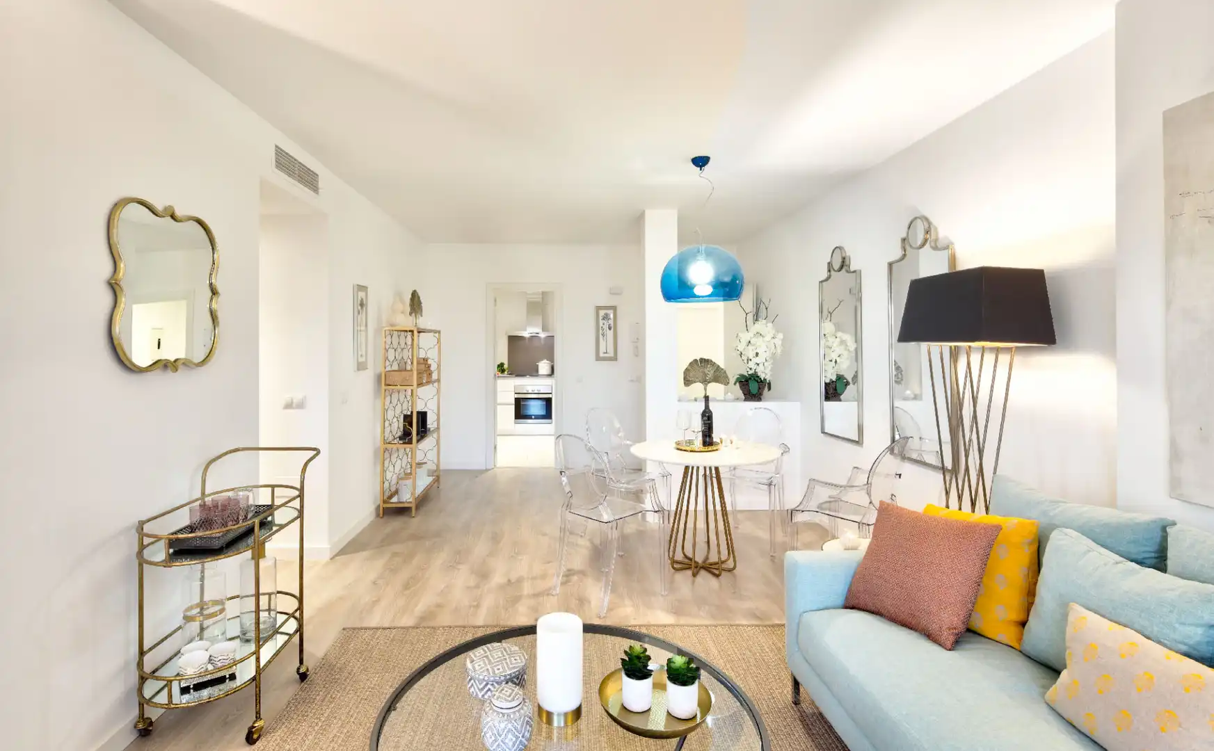 Sala de estar de Apartamento en venta en Marbella con Aire acondicionado, Terraza y Piscina
