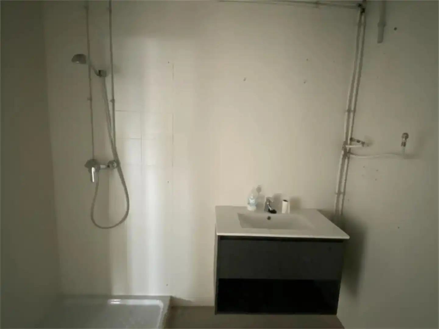Badezimmer von Fabrikhallen zur Miete in Roses