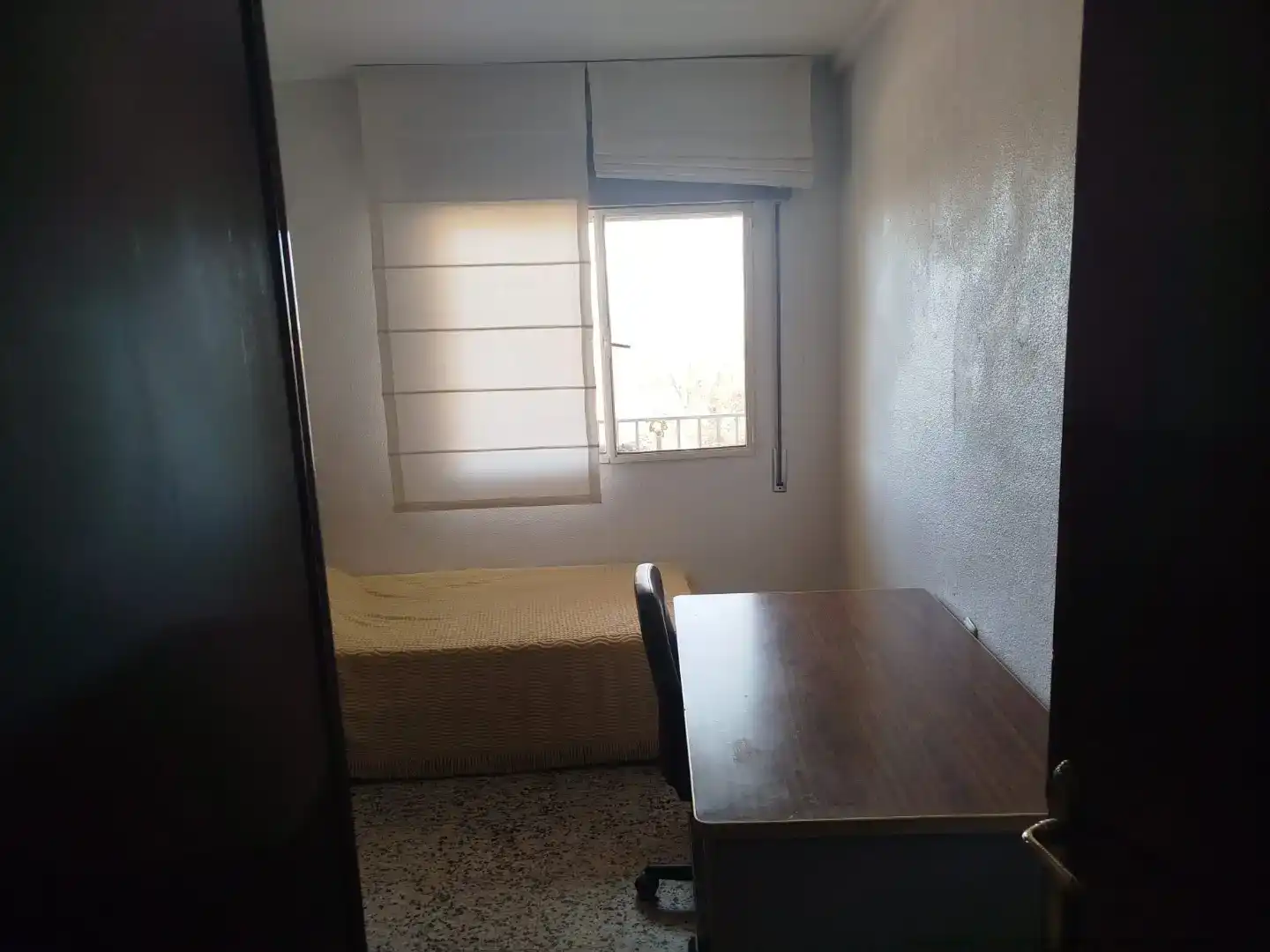 Dormitori de Pis en venda en  Granada Capital amb Aire condicionat i Balcó