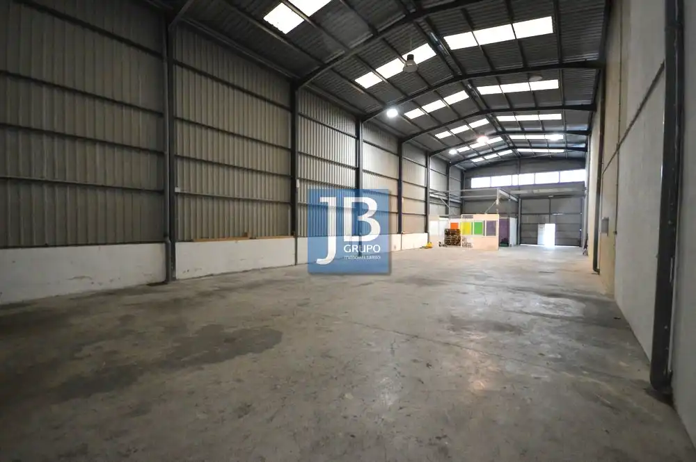 Industrial buildings for rent in Calle Vial 1, Novelé / Novetlè