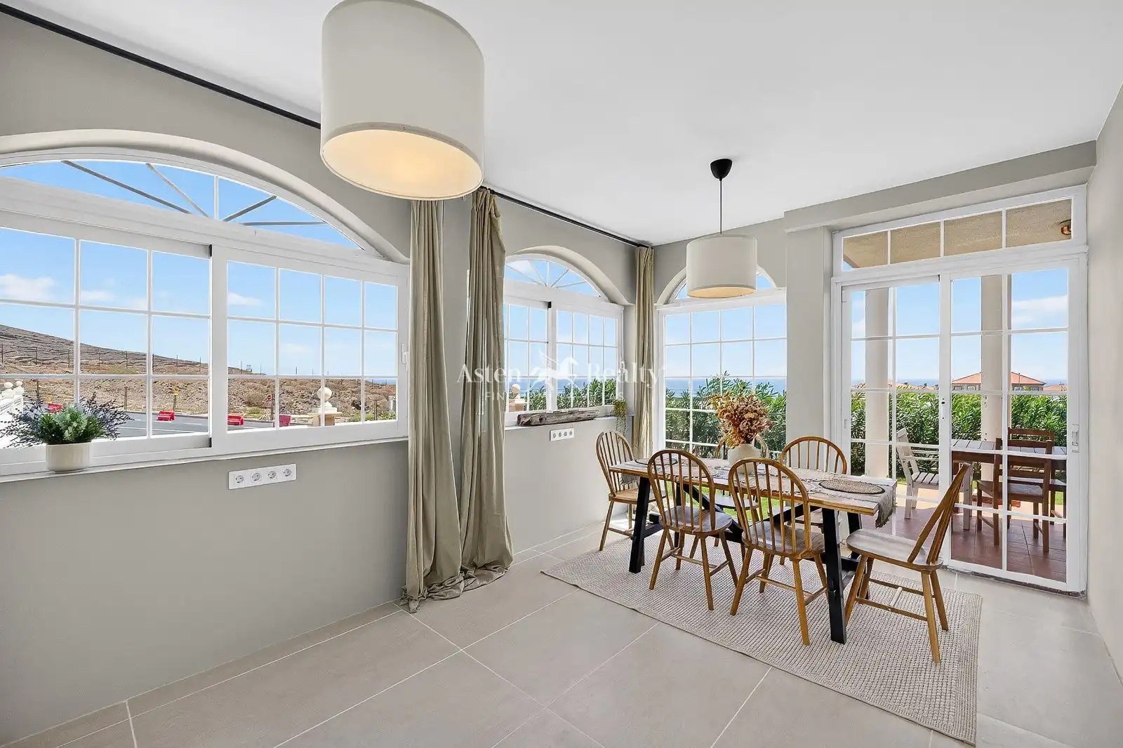 Casa aparellada amb piscina en venda a Juan Carlos I 115, imagen 14