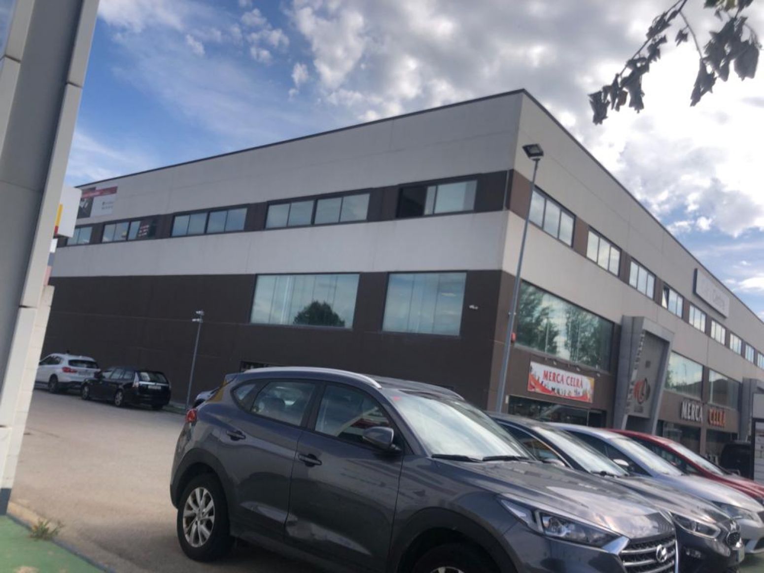 Exterior view of Office for sale in Celrà  with Air Conditioner, Heating and Storage room