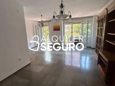 Pis amb ascensor de lloguer a Poeta Manuel de Góngora