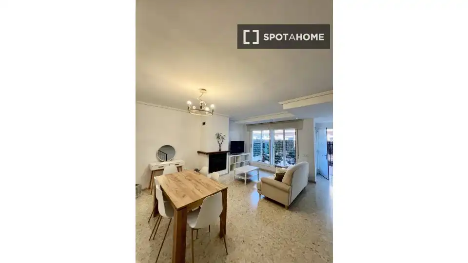 Vista exterior de Piso de alquiler en Moncada con Aire acondicionado, Calefacción y Amueblado