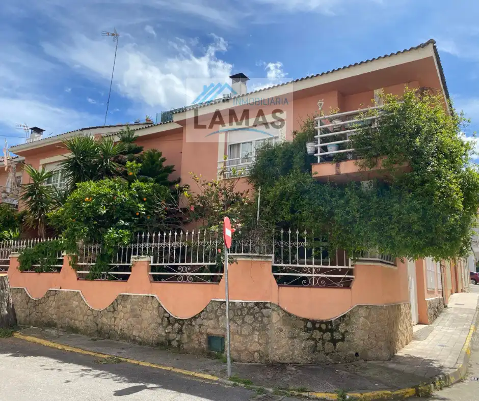 Chalet en venta en Calle Puerto Madero 20, imagen 2