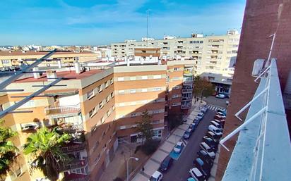 Vista exterior de Pis en venda en Badajoz Capital amb Aire condicionat, Calefacció i Balcó