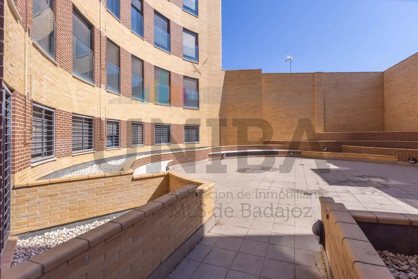 Vista exterior de Apartamento en venta en Badajoz con Aire acondicionado y Calefacción