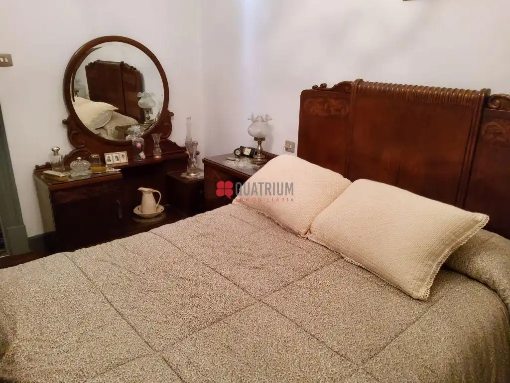 Dormitori de Casa o xalet en venda en Negreira amb Calefacció, Terrassa i Traster