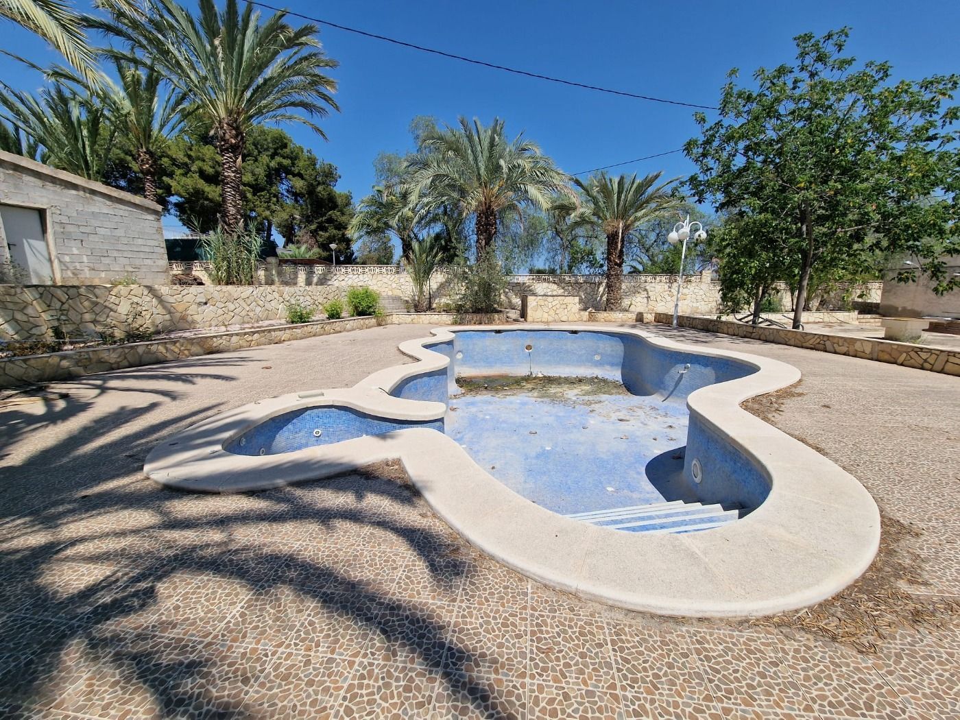 Piscina de Casa o xalet en venda en Elche / Elx amb Jardí privat, Terrassa i Traster