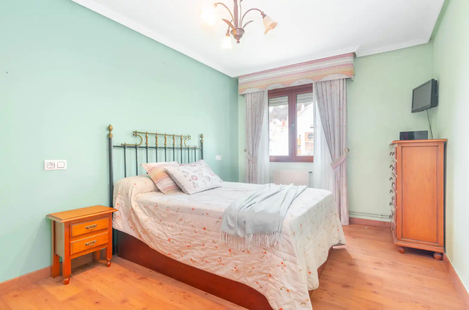 Bedroom of Flat for sale in Tineo  with Heating, Parquet flooring and Furnished