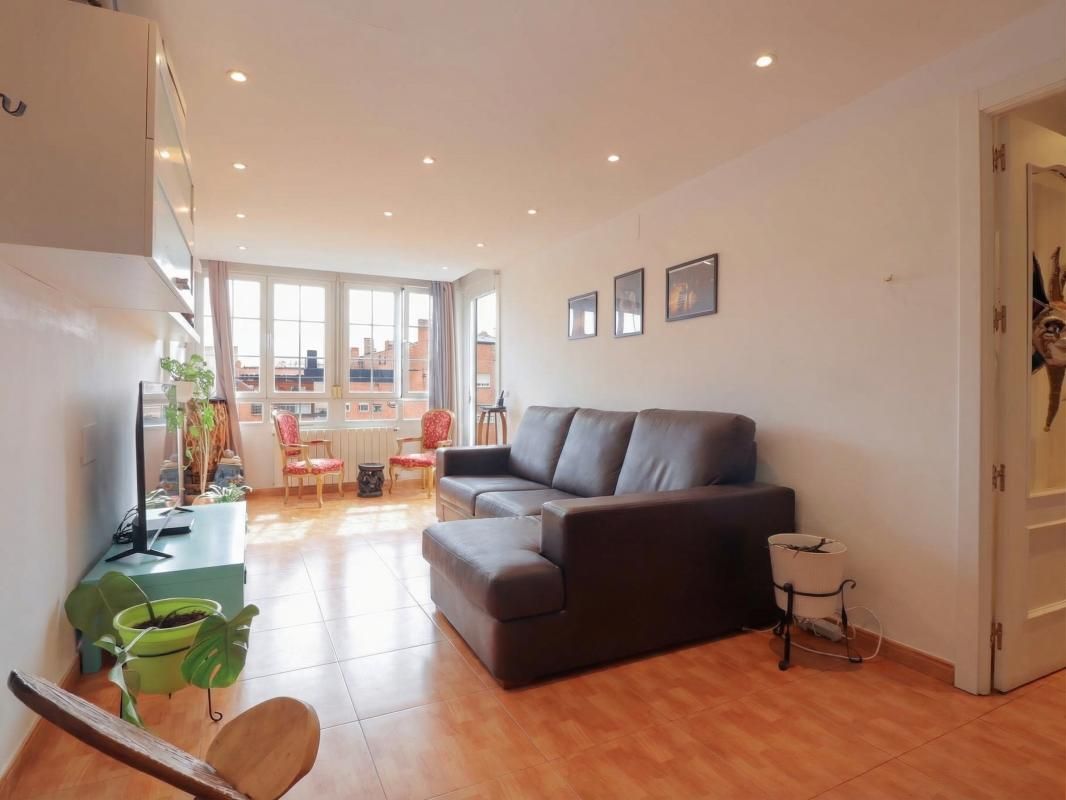 Sala de estar de Piso en venta en Leganés con Calefacción, Terraza y Balcón