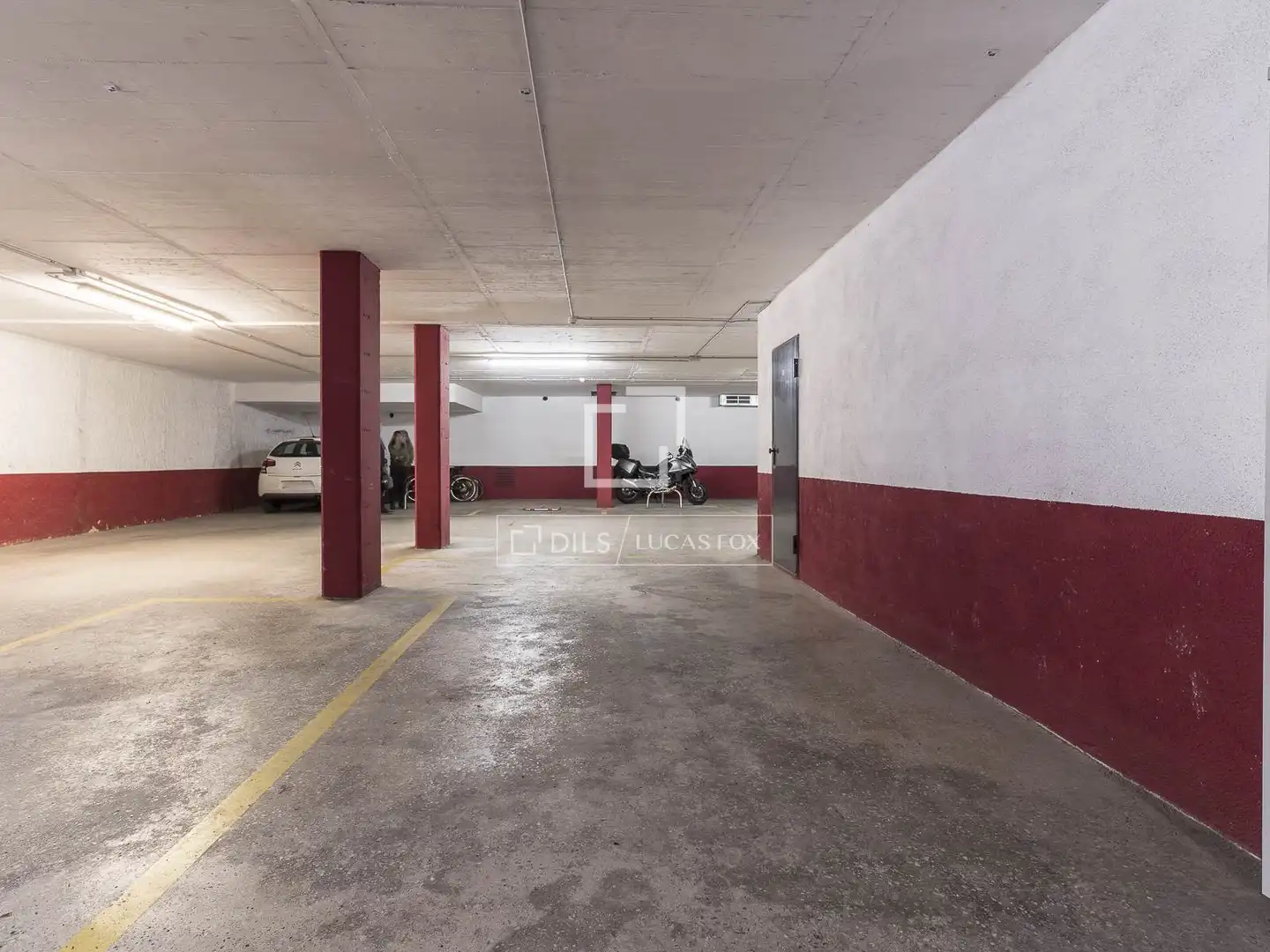 Parking of Flat for sale in Barcelona  with Air Conditioner, Terrace and Storage room