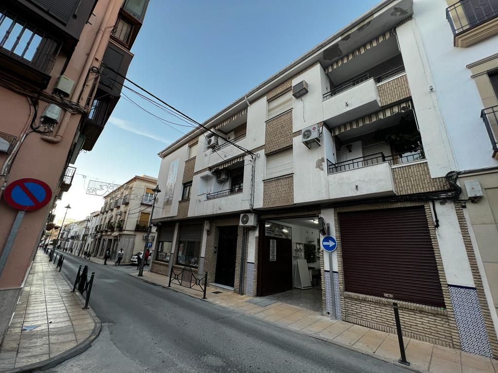 Vista exterior de Pis en venda en Arjona amb Aire condicionat, Traster i Forn
