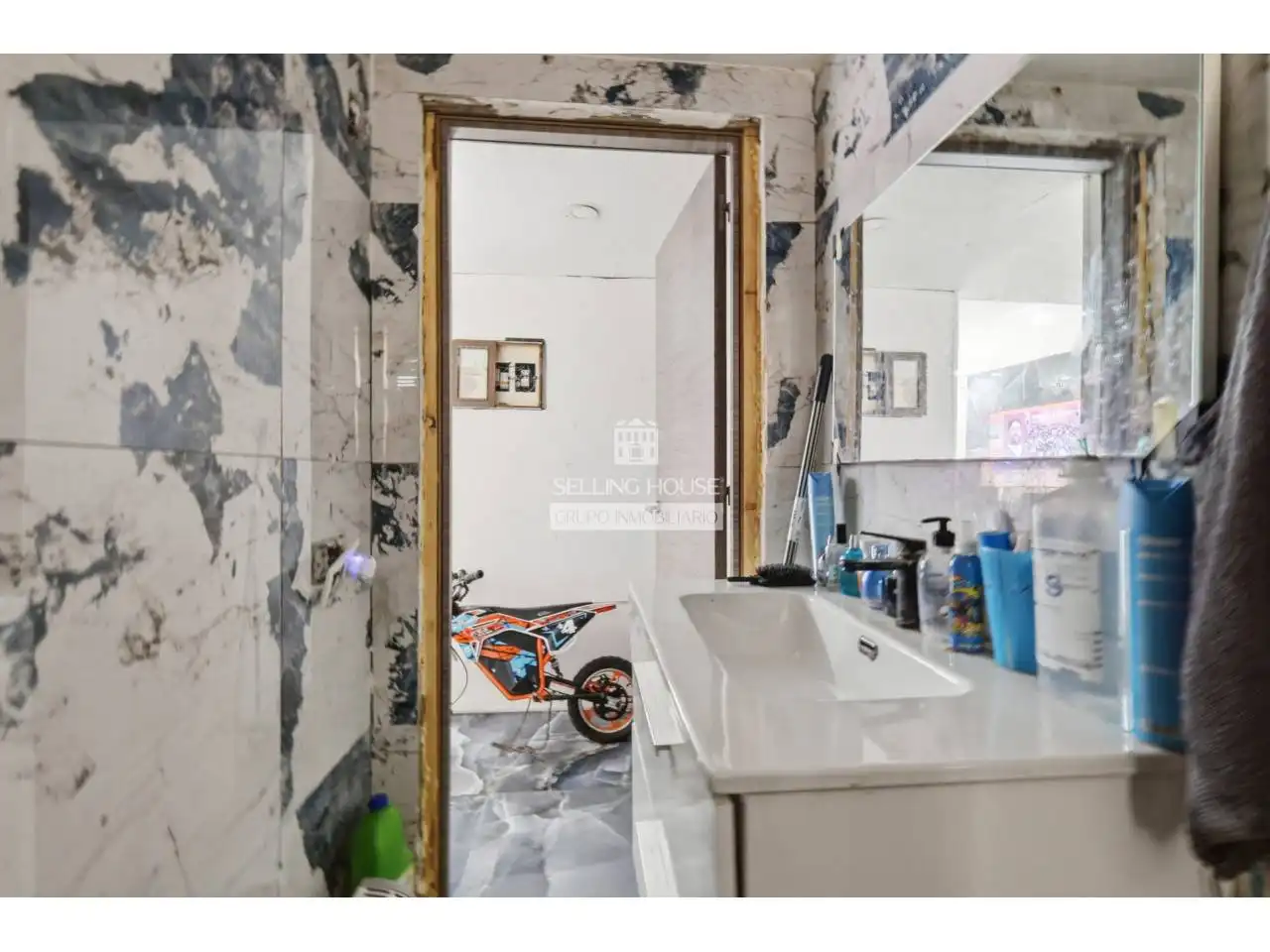 Baño de Piso en venta en Valencia con Aire acondicionado