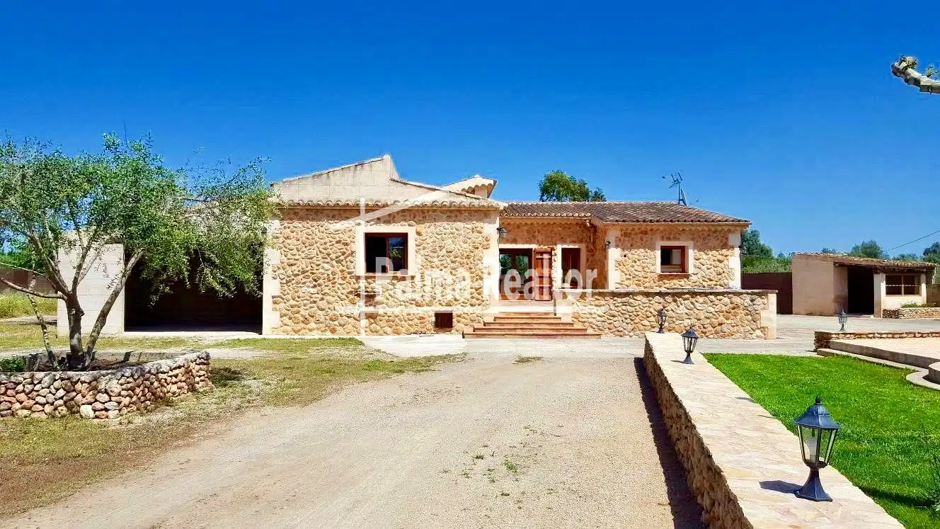 Vista exterior de Finca rústica en venta en Binissalem con Calefacción, Jardín privado y Terraza
