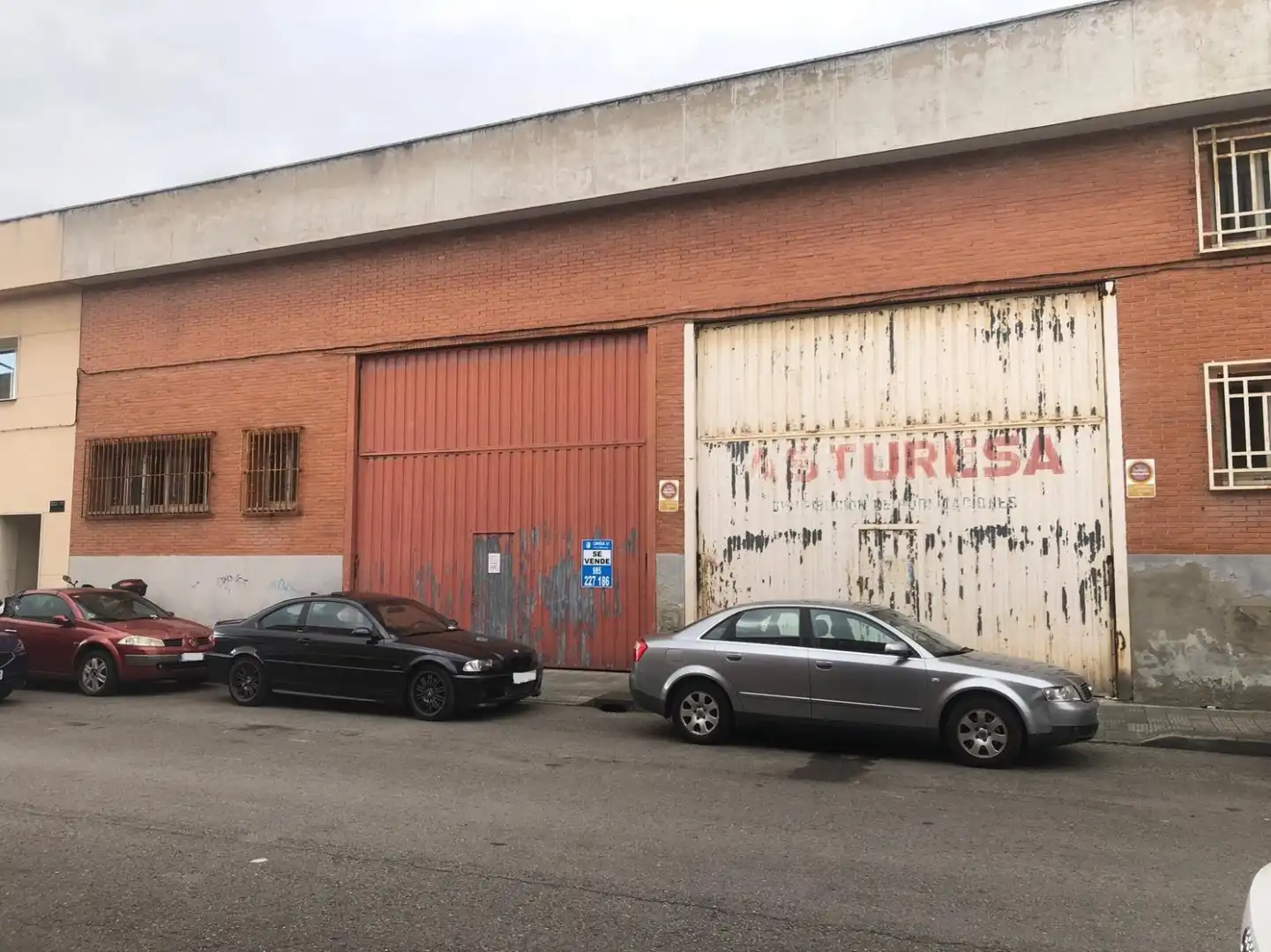 Exterior view of Industrial buildings for sale in Oviedo 