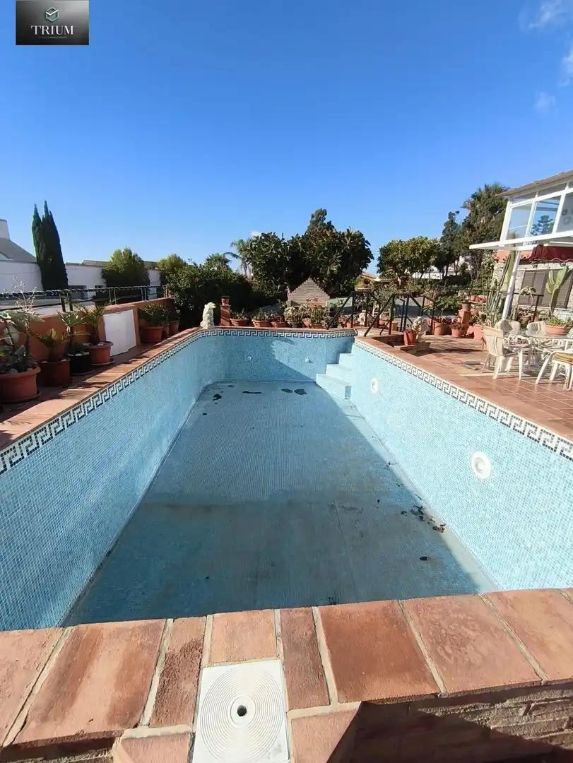 Piscina de Casa o xalet en venda en Almuñécar