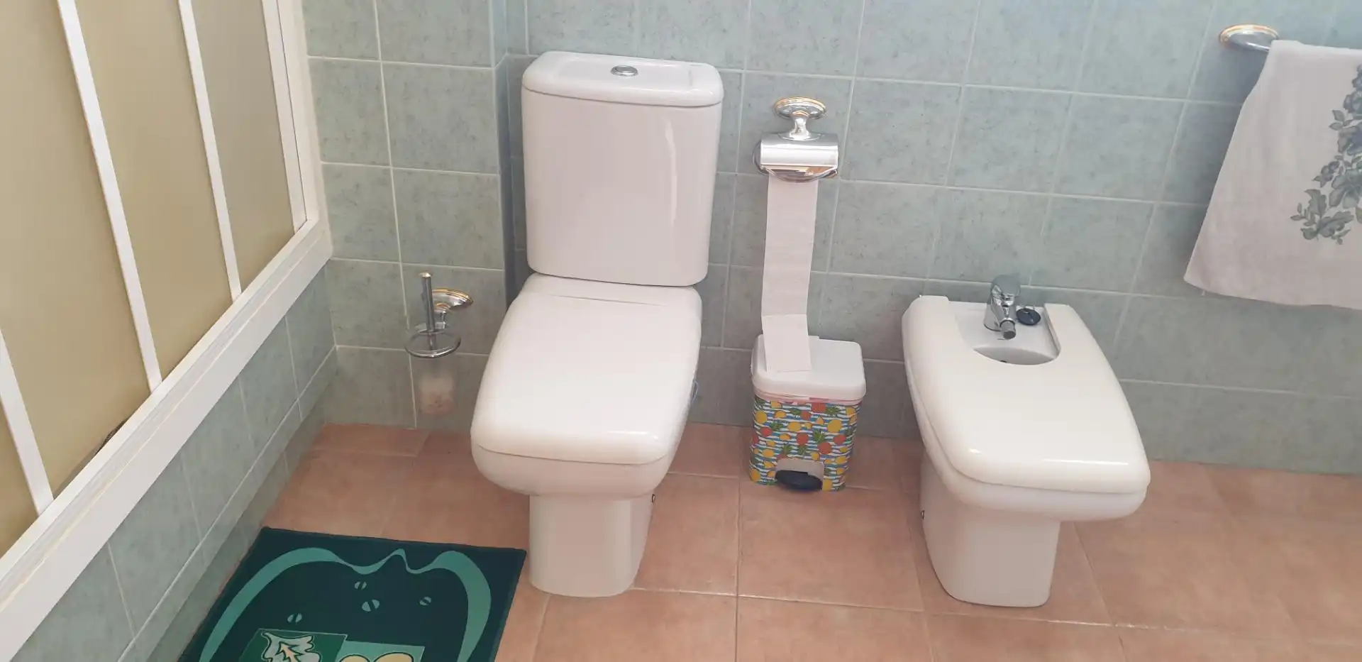 Bathroom of Flat for rent in Elche / Elx  with Air Conditioner, Heating and Terrace