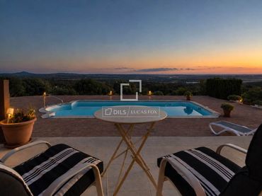 Villa con piscina in vendita a Llevant