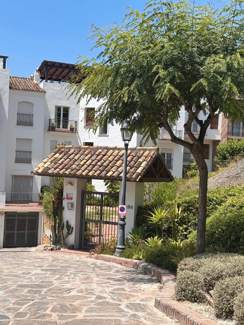 Exterior view of Attic for sale in Benahavís  with Air Conditioner, Terrace and Furnished