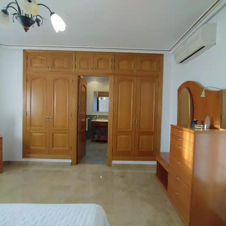 Dormitori de Casa o xalet en venda en Orihuela amb Aire condicionat, Jardí privat i Terrassa