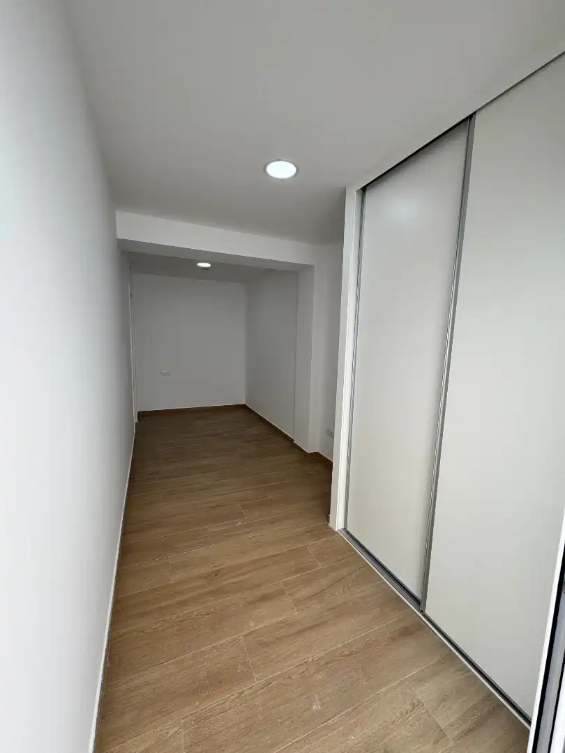 Piso con ascensor en venta en Carrer Concepción Arenal 101, imagen 21