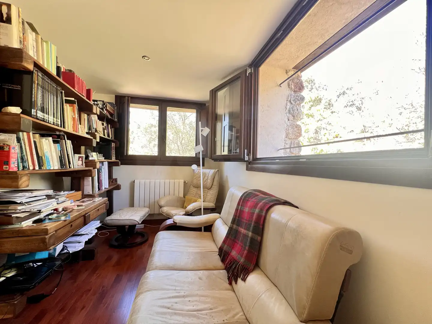 Sala de estar de Casa o chalet en venta en Perales del Puerto con Calefacción y Terraza