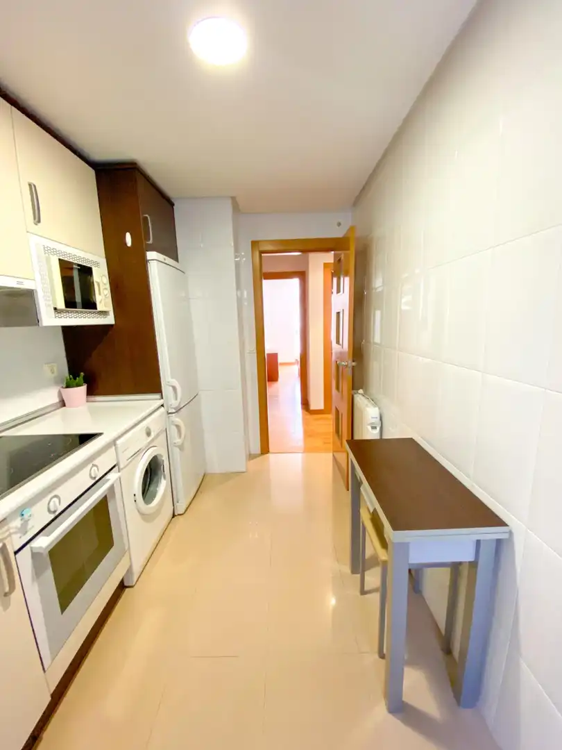 Küche von Wohnung zur Miete in Madrid mit Klimaanlage, Heizung und Parkett