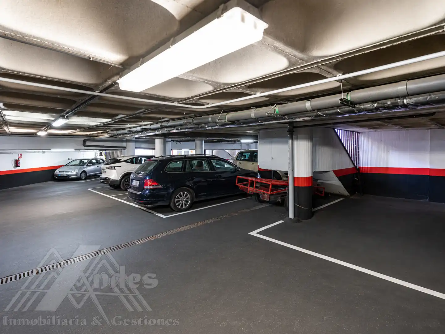 Parking of Flat for sale in Majadahonda  with Air Conditioner, Heating and Storage room