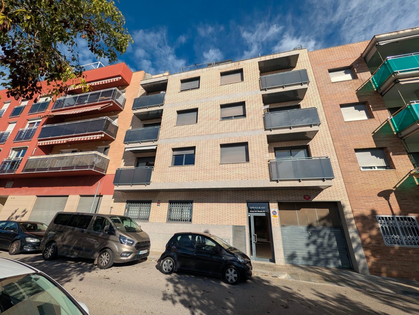 Vista exterior de Pis en venda en El Vendrell amb Balcó