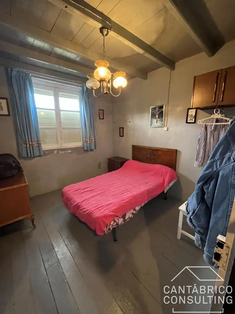 Habitación de Casa adosada en venta en San Martín de Oscos con Trastero y Amueblado