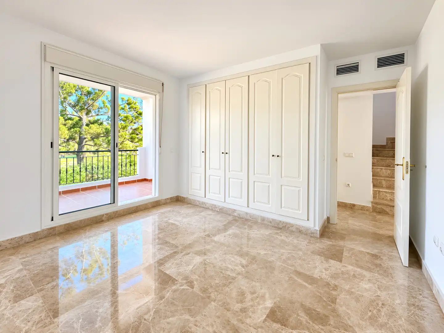 Adosado con piscina en venta en Nueva Andalucía, imagen 13