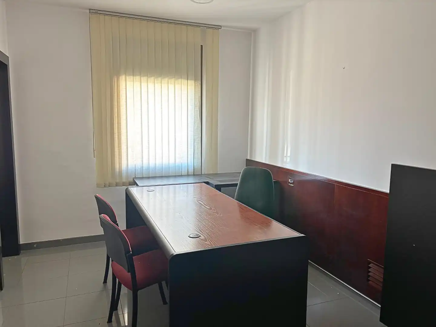 Geschaftsraum zur Miete in Castellar del Vallès