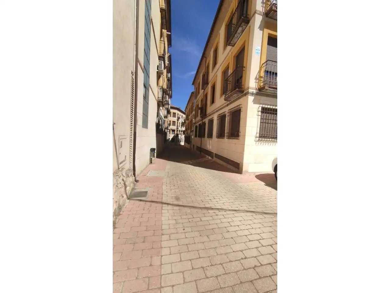 Vista exterior de Piso en venta en Ocaña con Aire acondicionado, Calefacción y Jardín privado