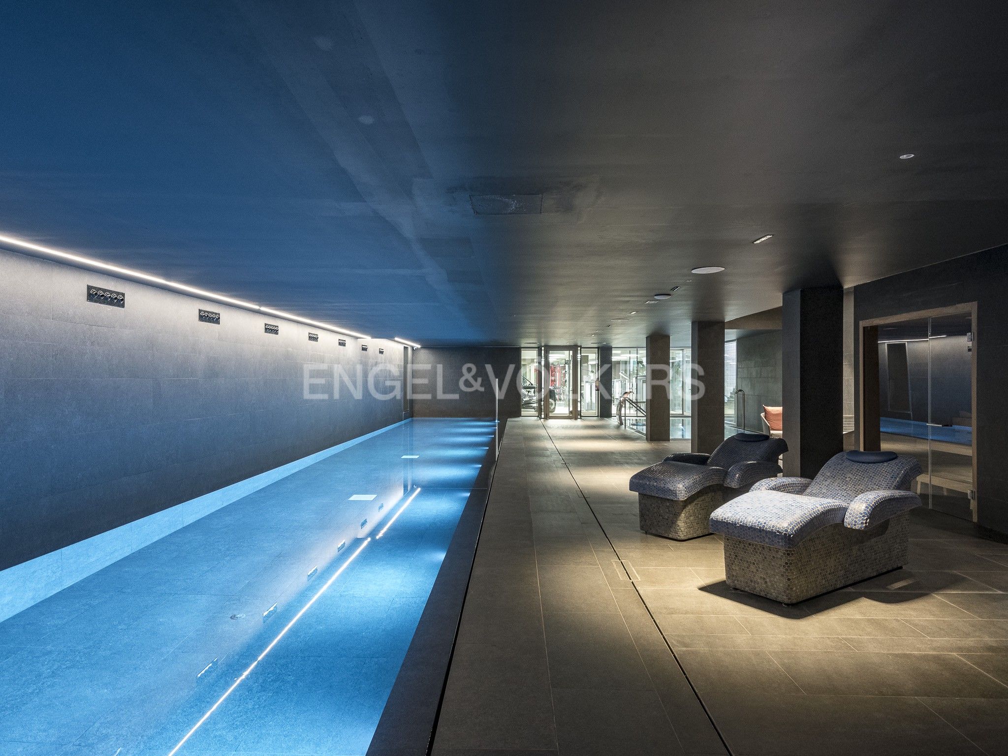 Piscina de Apartament en venda en  Barcelona Capital amb Aire condicionat, Calefacció i Parquet