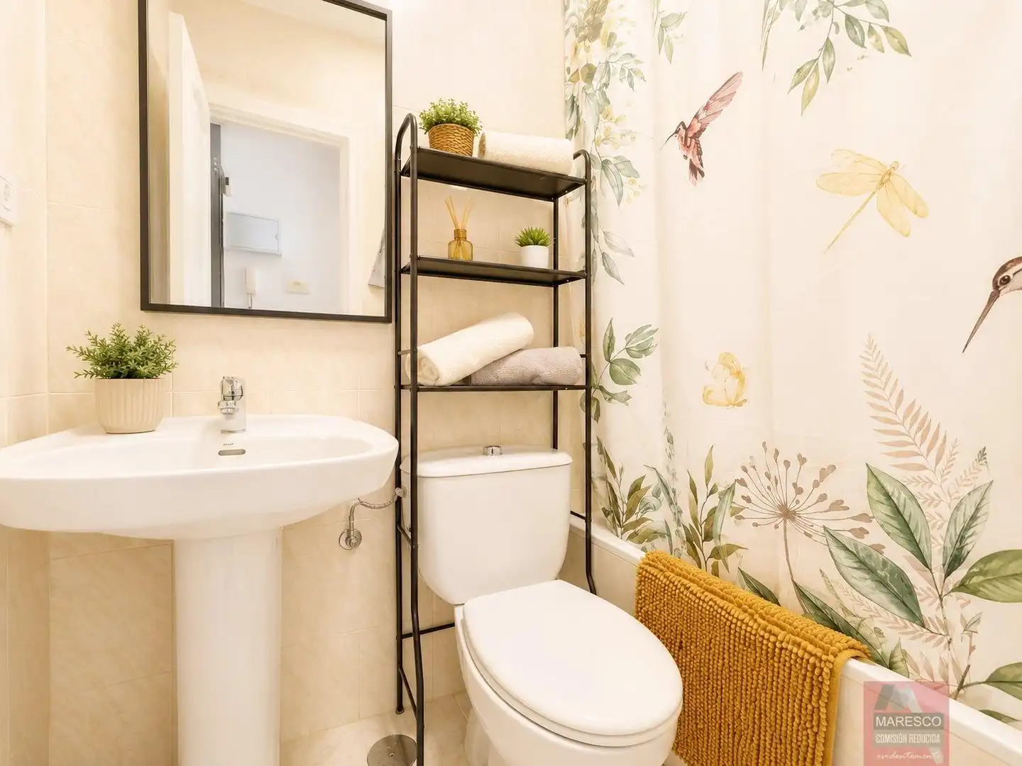 Bathroom of Flat for sale in Fuengirola  with Air Conditioner