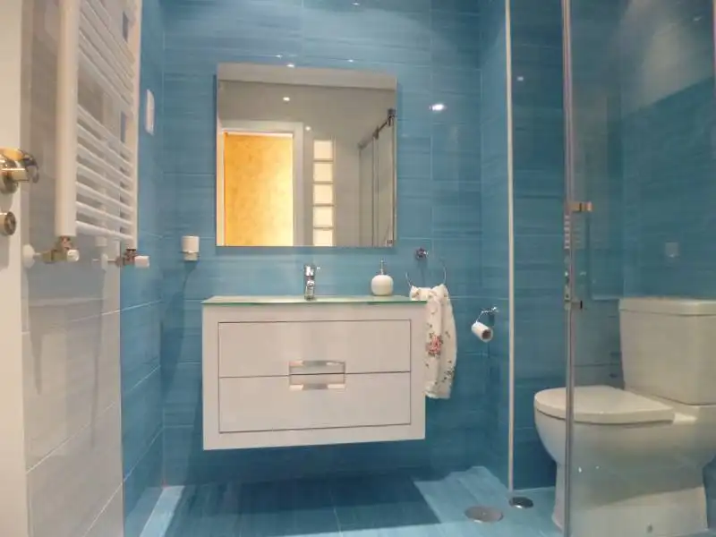 Bathroom of Flat for rent in Madrid  with Air Conditioner, Heating and Terrace