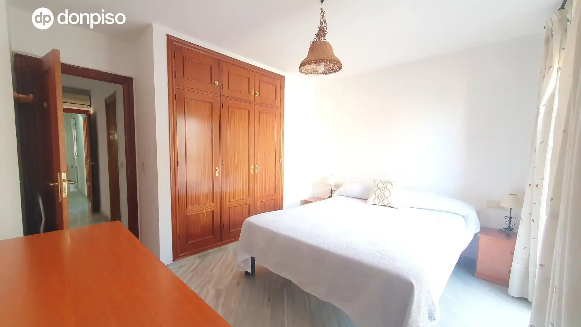 Bedroom of Flat for rent in Granada  with Air Conditioner, Heating and Terrace