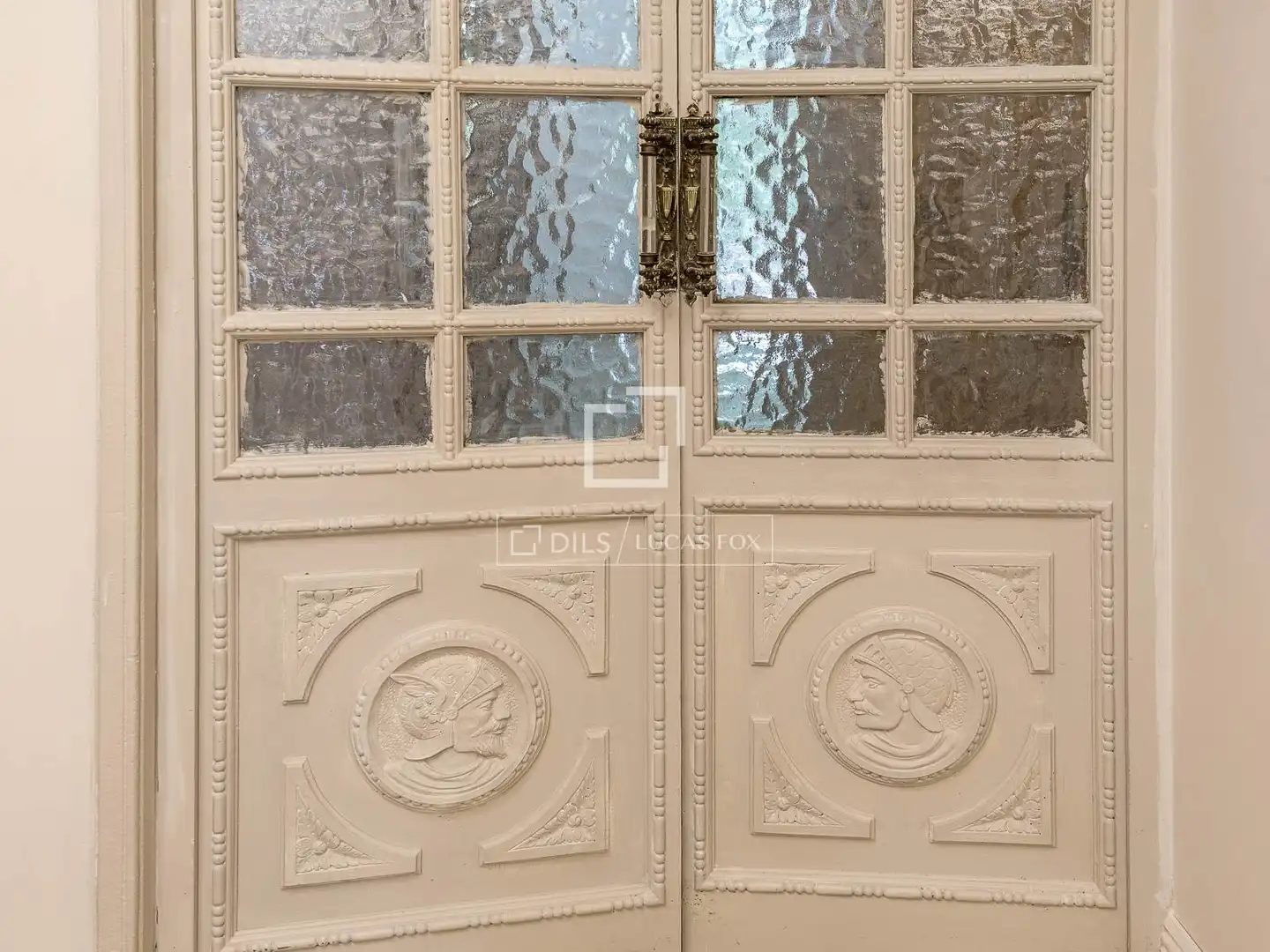 Flat for sale in Barcelona  with Air Conditioner, Private garden and Terrace