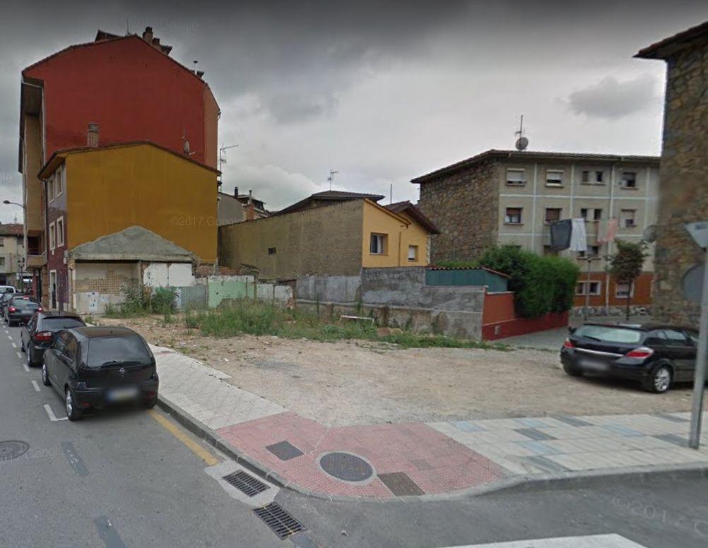 Box room for sale in Langreo