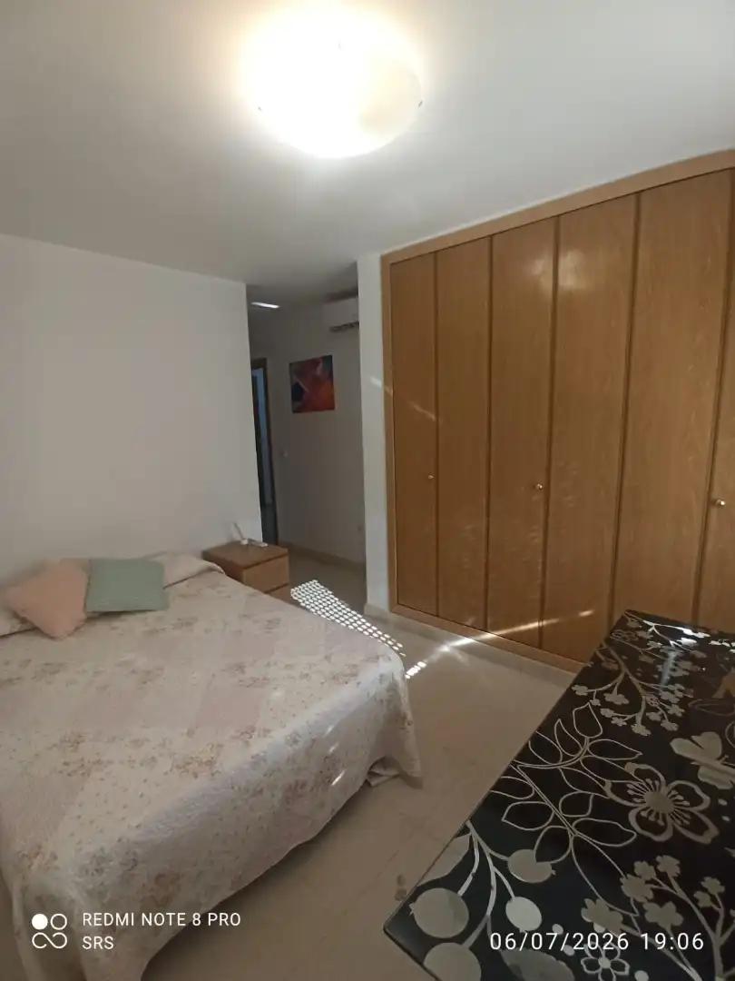 Habitación de Piso de alquiler en Málaga con Aire acondicionado, Terraza y Amueblado