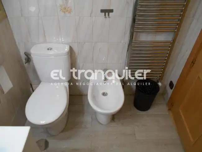 Penthouse with lift to rent in Calle Torres Miranda, imagen 10