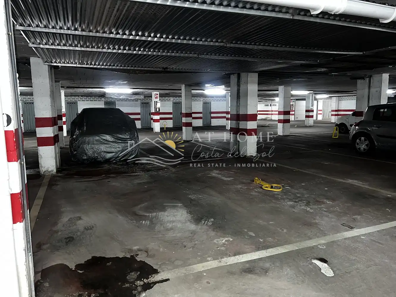 Parkplatz von Garage zum Verkauf in Torrox