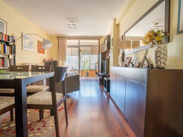 Piso con balcón en venta en Calle Puerta Canseco