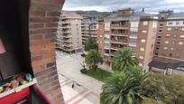 Vista exterior de Pis en venda en Durango amb Calefacció i Terrassa