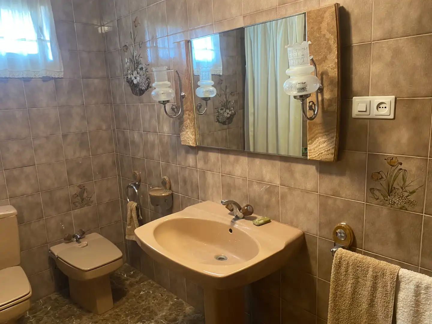 Baño de Piso en venta en Huesca con Calefacción, Terraza y Trastero