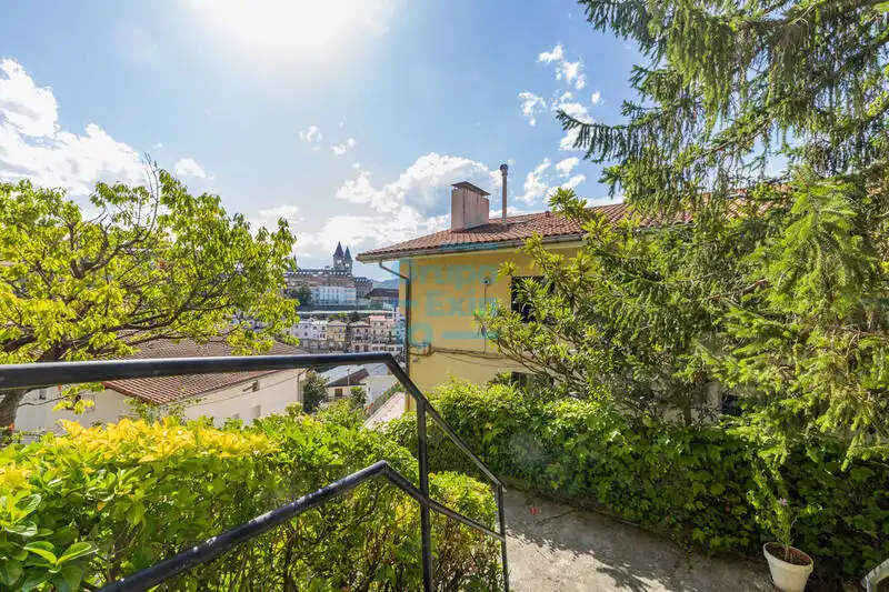 Vista exterior de Pis en venda en Donostia - San Sebastián  amb Calefacció, Jardí privat i Terrassa