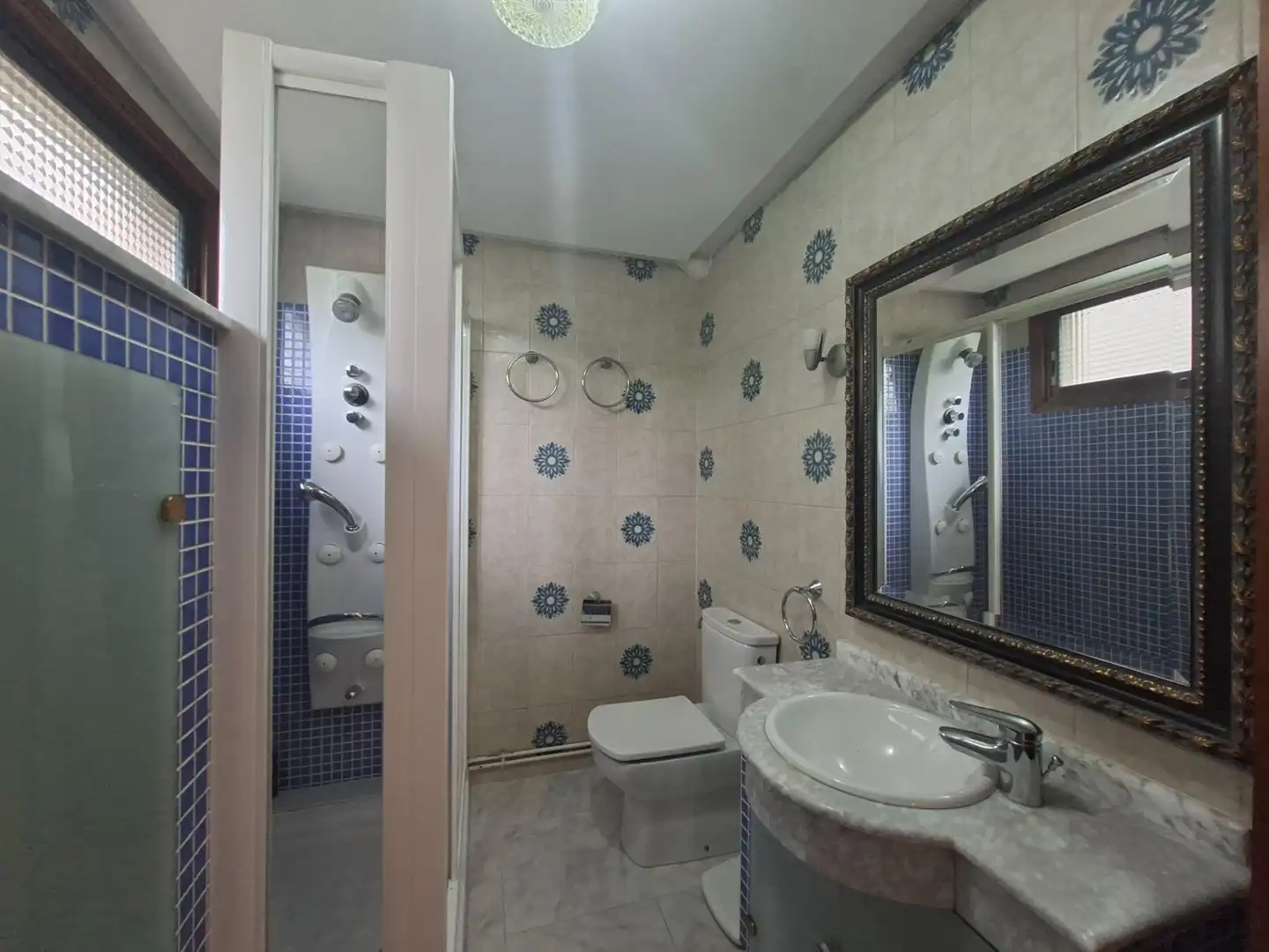 Bathroom of Apartments for sale in Vilagarcía de Arousa  with Heating
