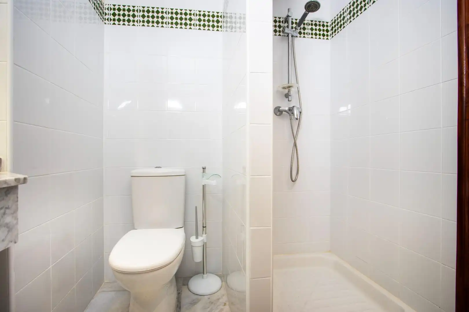 Bany de Apartament en venda en Torrevieja amb Jardí privat, Terrassa i Balcó