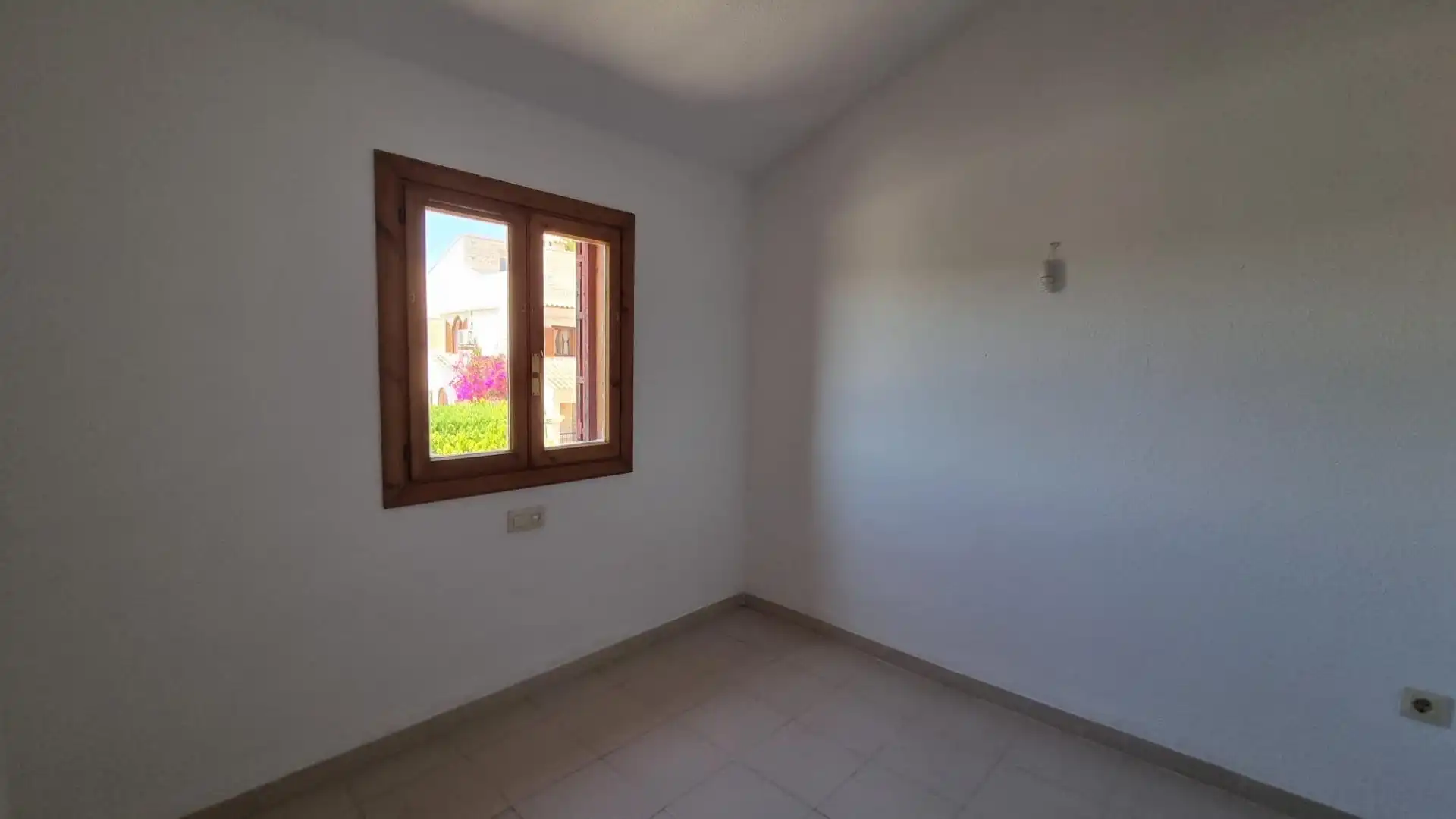 Villa con piscina in vendita a Avenida Avenida Escandinàvia, imagen 9